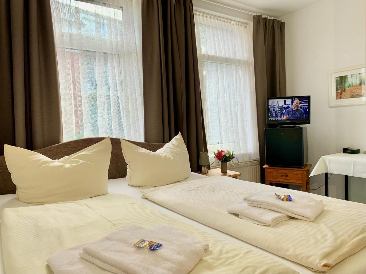 Hotel Holsteinische Schweiz Am Dieksee มาเลนเทอ ภายนอก รูปภาพ