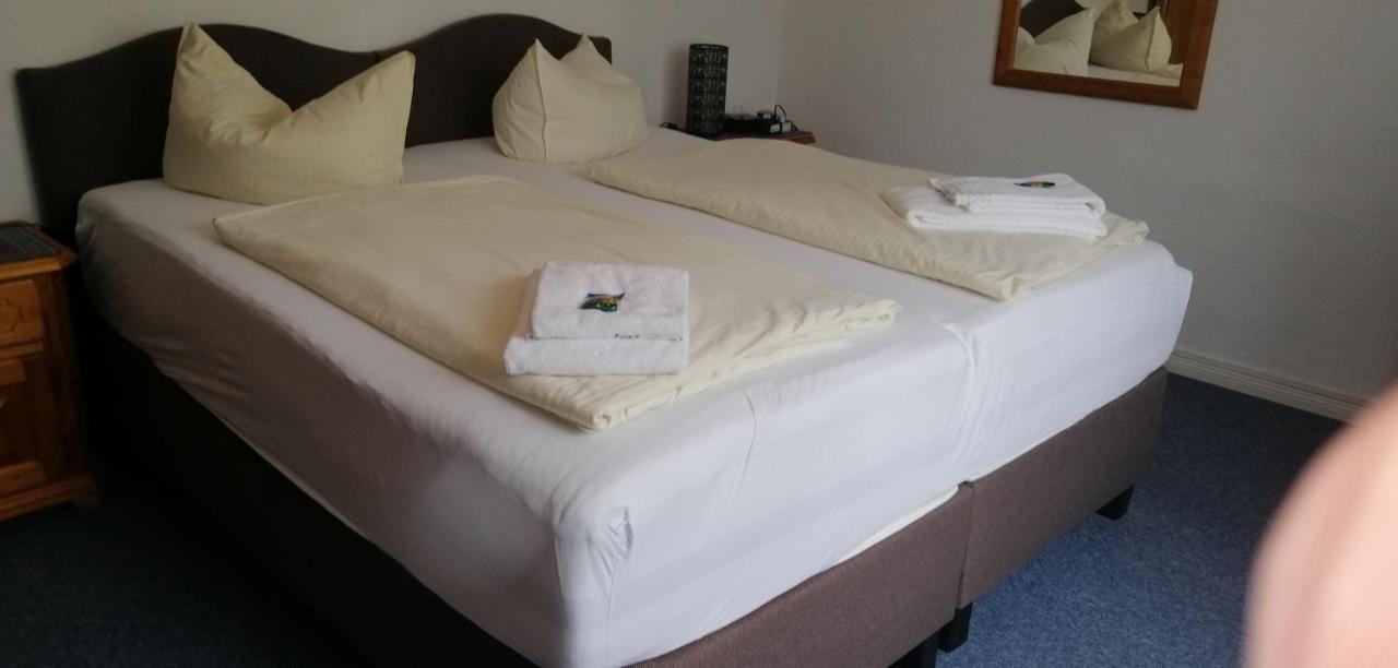 Hotel Holsteinische Schweiz Am Dieksee มาเลนเทอ ภายนอก รูปภาพ